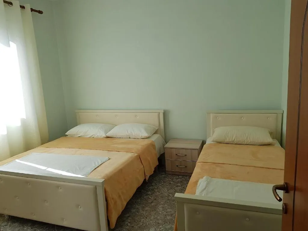 Guest House Sula Golem